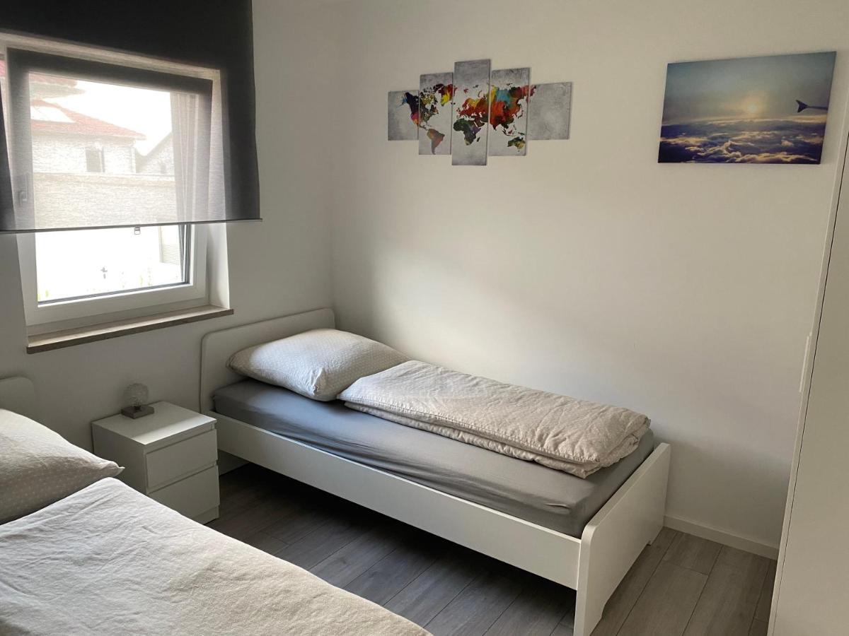 Ferienwohnung Air-Base - Playmobil, Messe, Nuernberg, Fuerth, Ansbach In 20 Minuten Erreichbar Grosshabersdorf 외부 사진